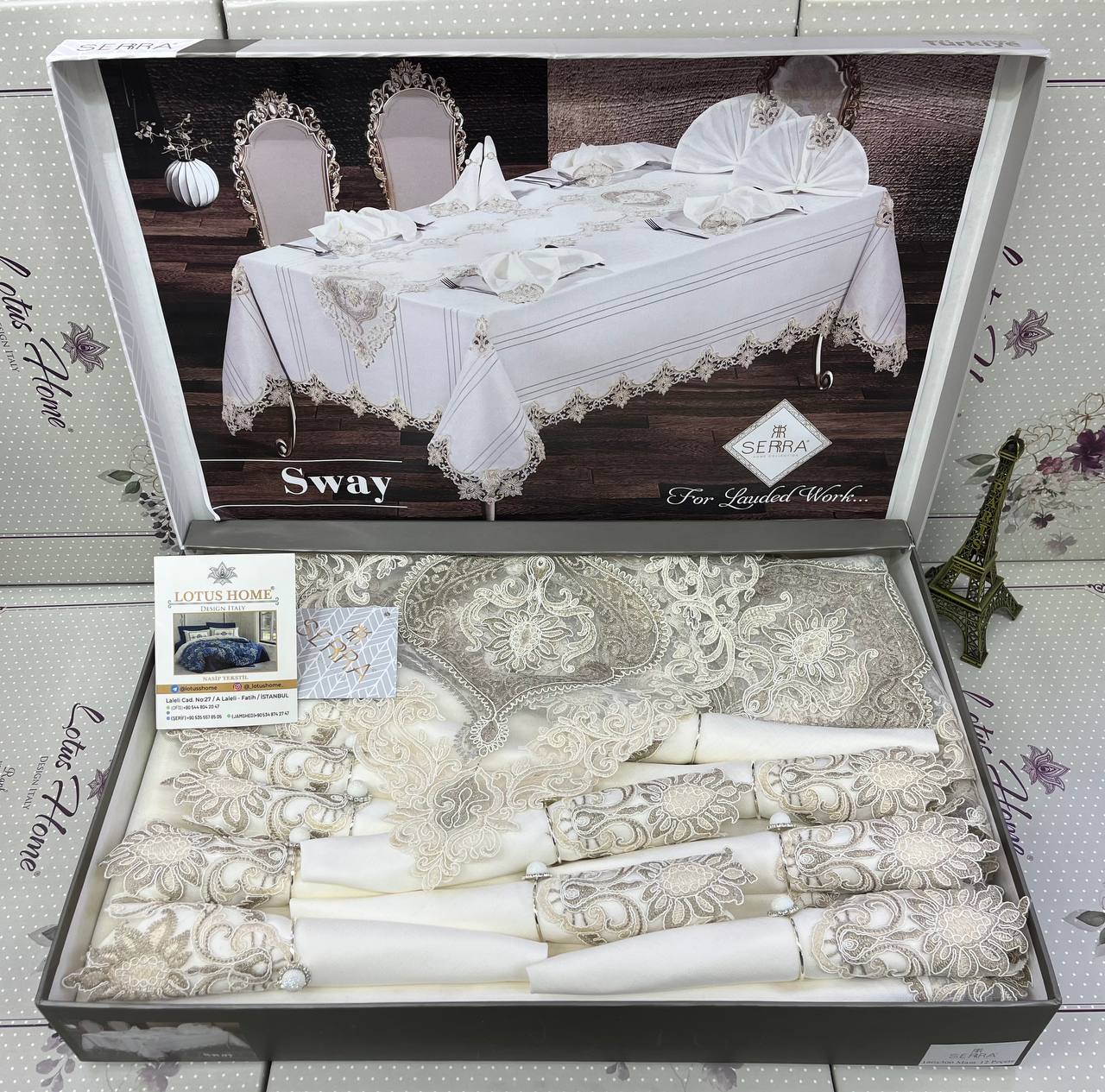 مفارش و مناشف Bed sheets and towels