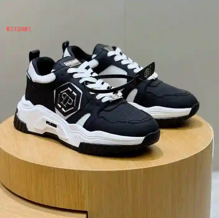 بوط رجالي ماركة