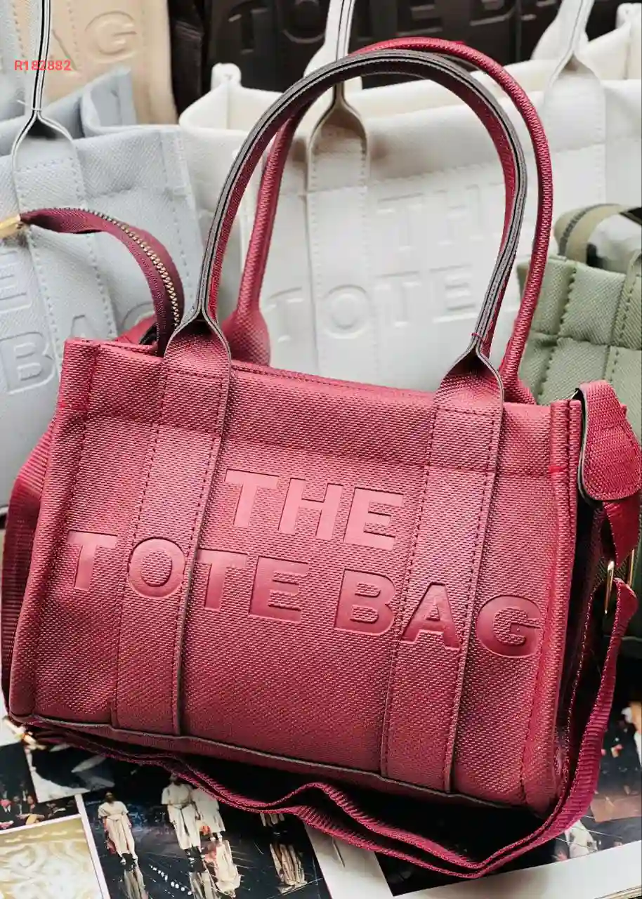 حقيبة يد نسائية