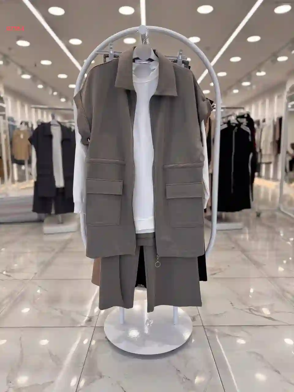 طقم بنطلون وكنزة ويلك