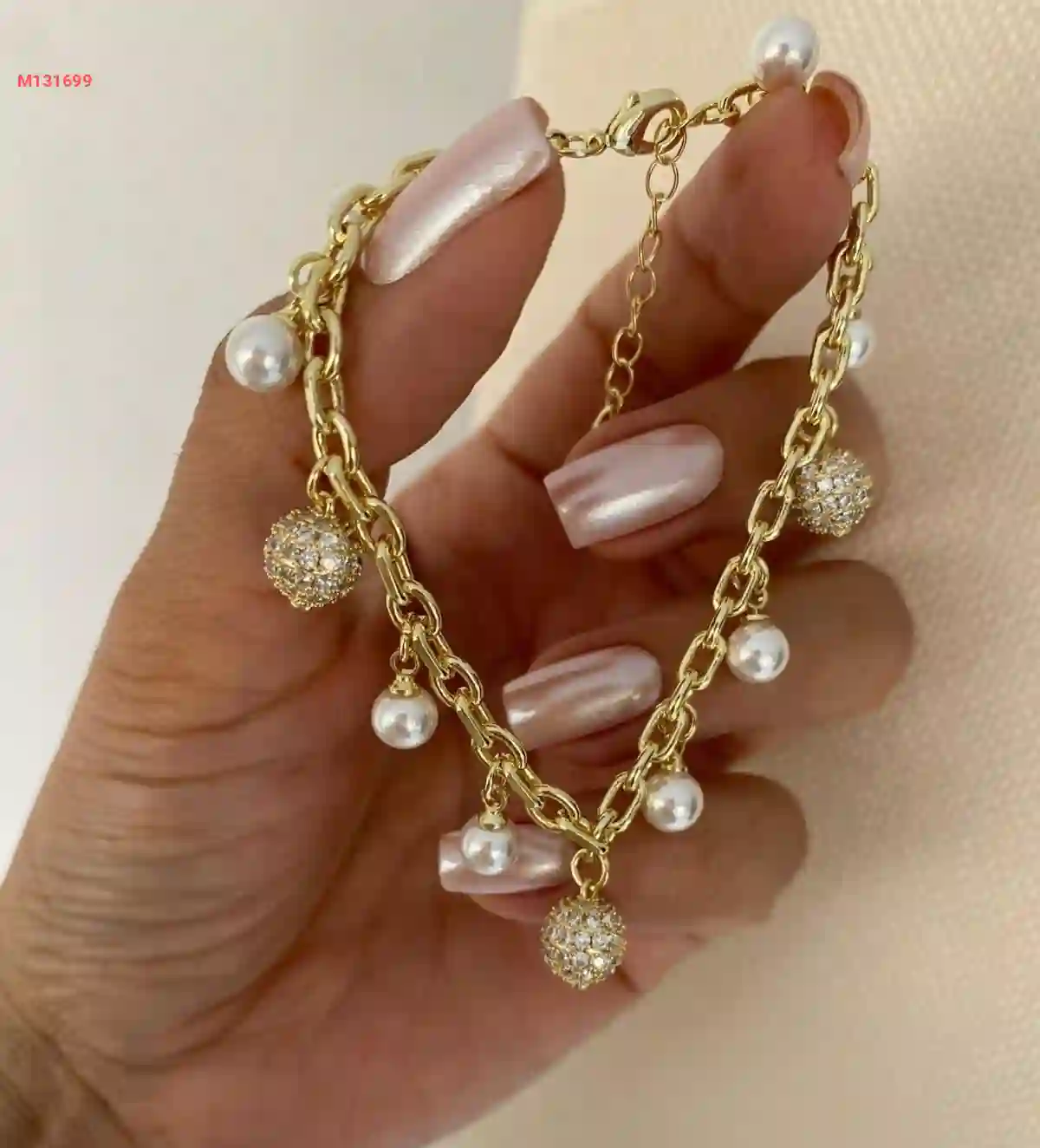 اسوارة دهبي محملة