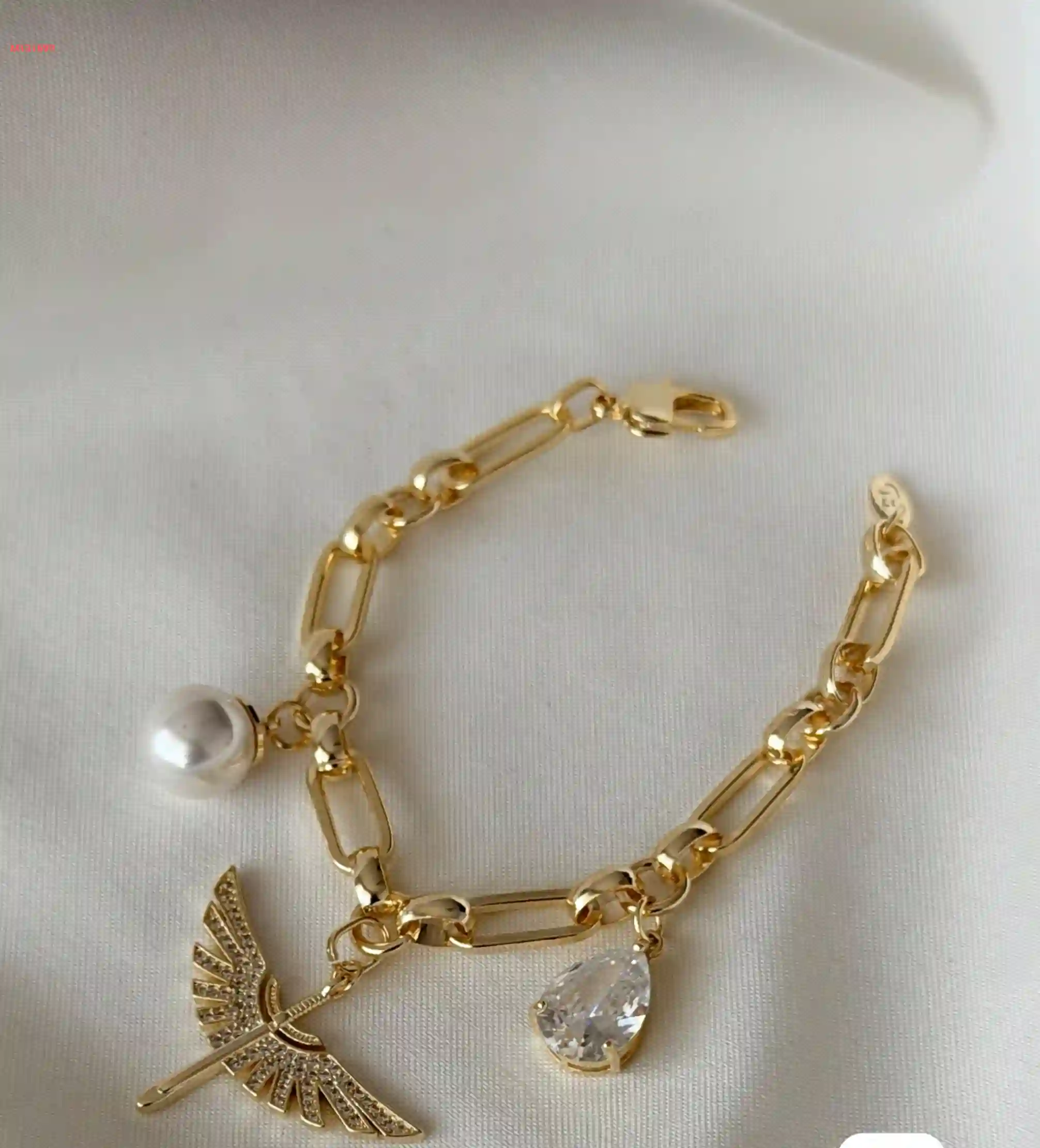 اسوارة دهبي محملة