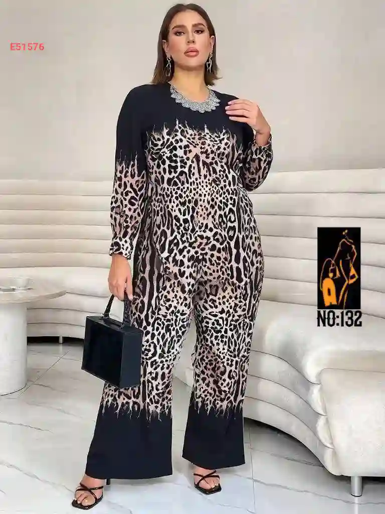 طقم خروج شيك قطعتين