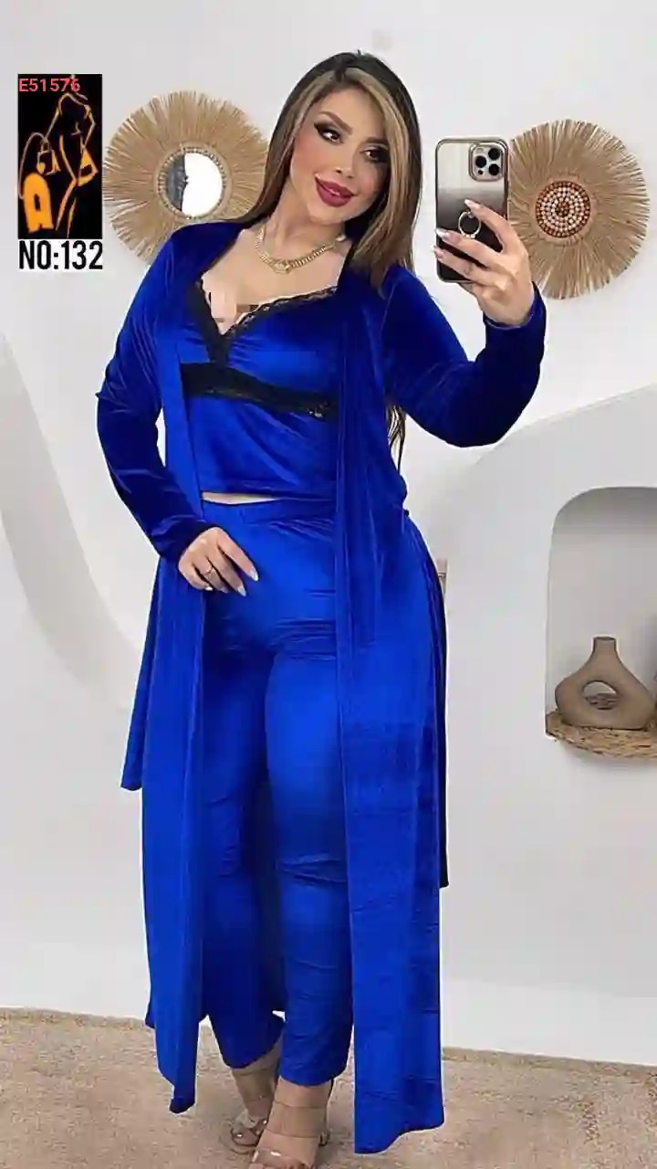 بيجامة عرايسي مخمل 3 قطع