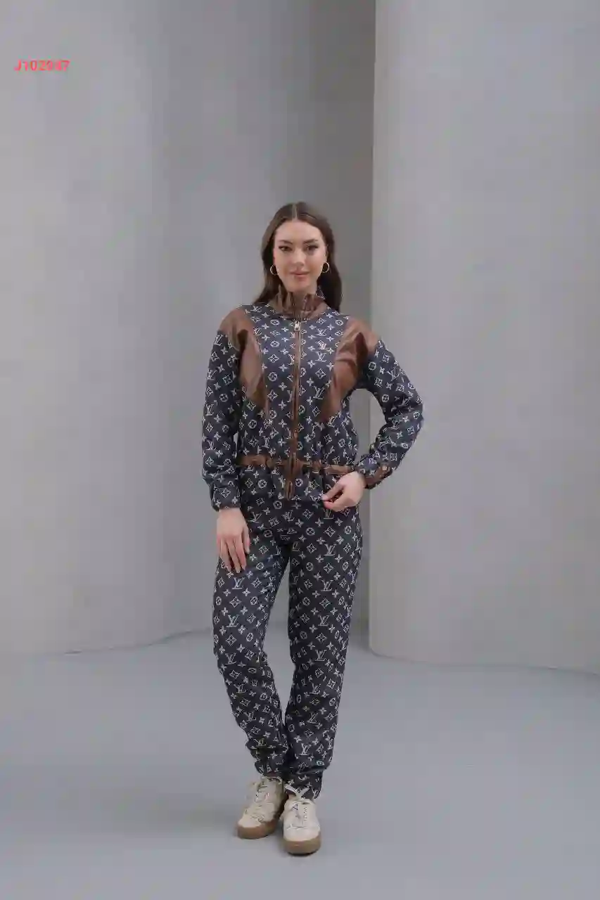 طقم بنطلون وجاكيت ماركة