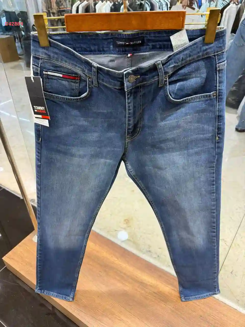 بنطلون جينز ماركة