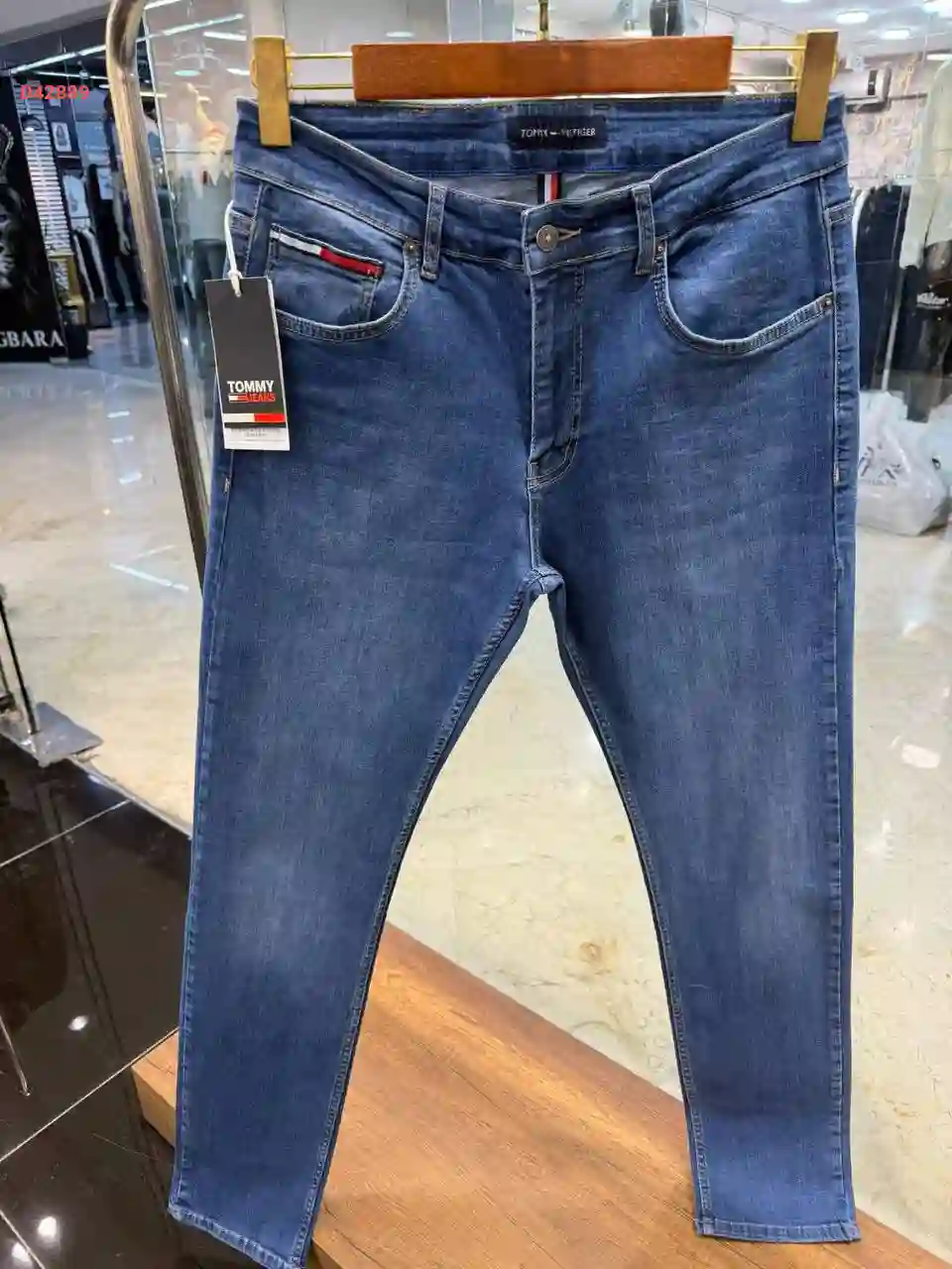 بنطلون جينز ماركة