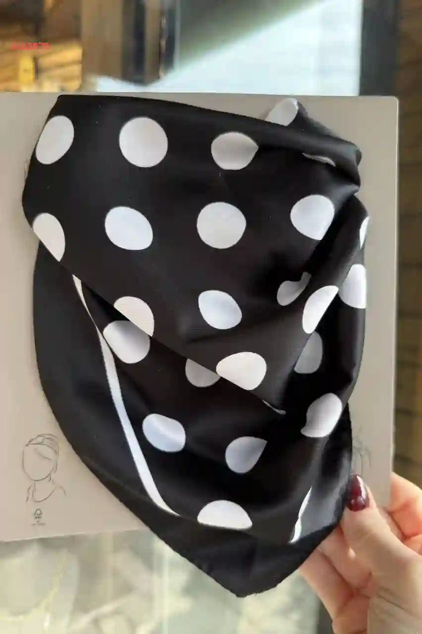 فولار بعدة نقشات