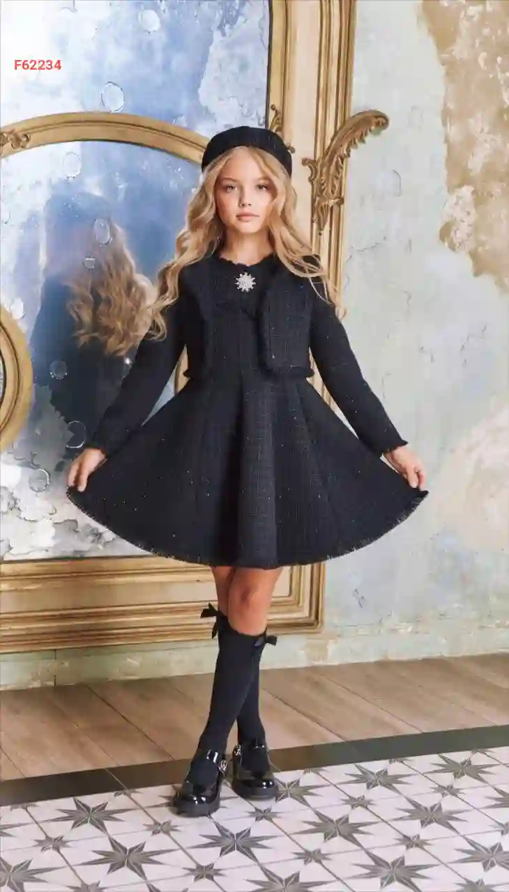 فستان بناتي شانيل باكسسوار مع جاكيت