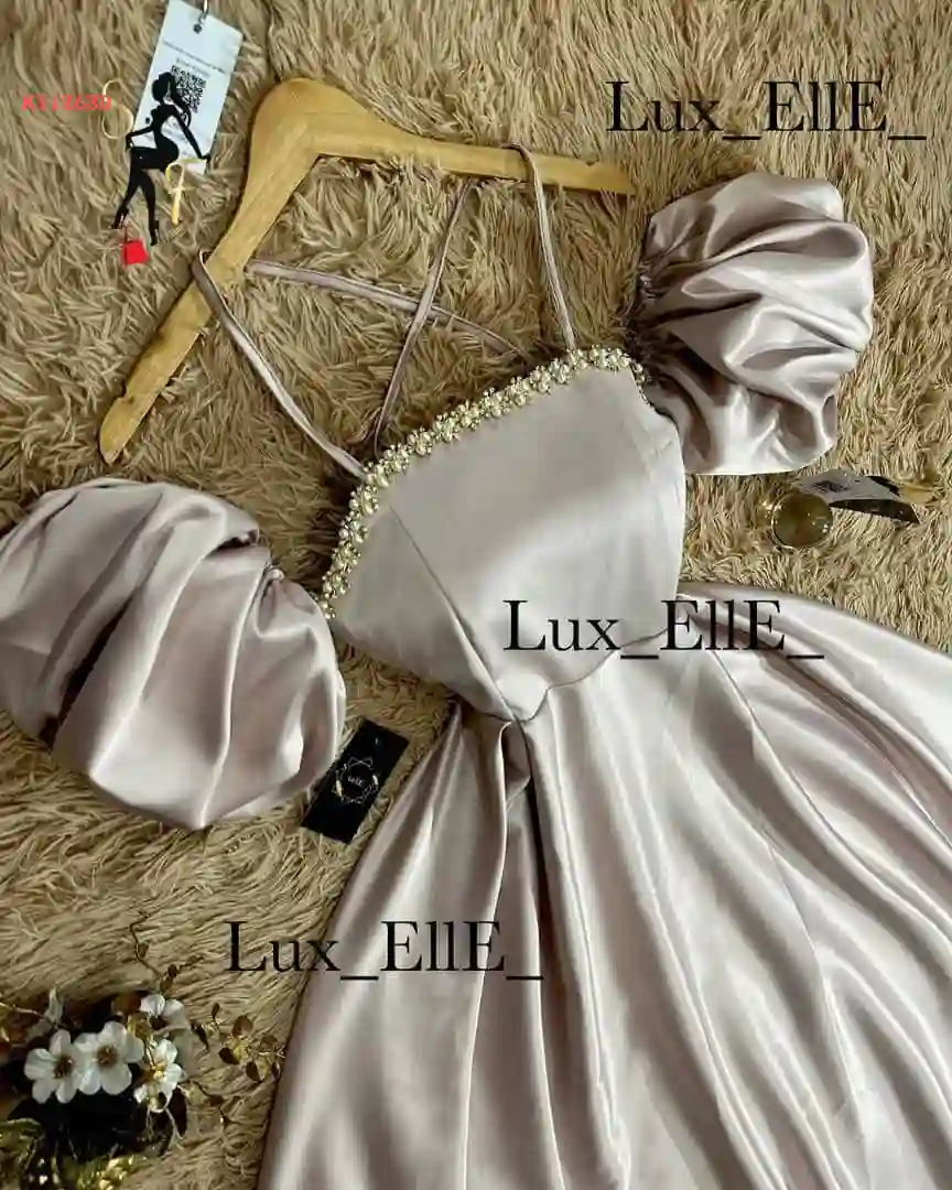 فستان سهرة طويل ساتان حجر عالصدر