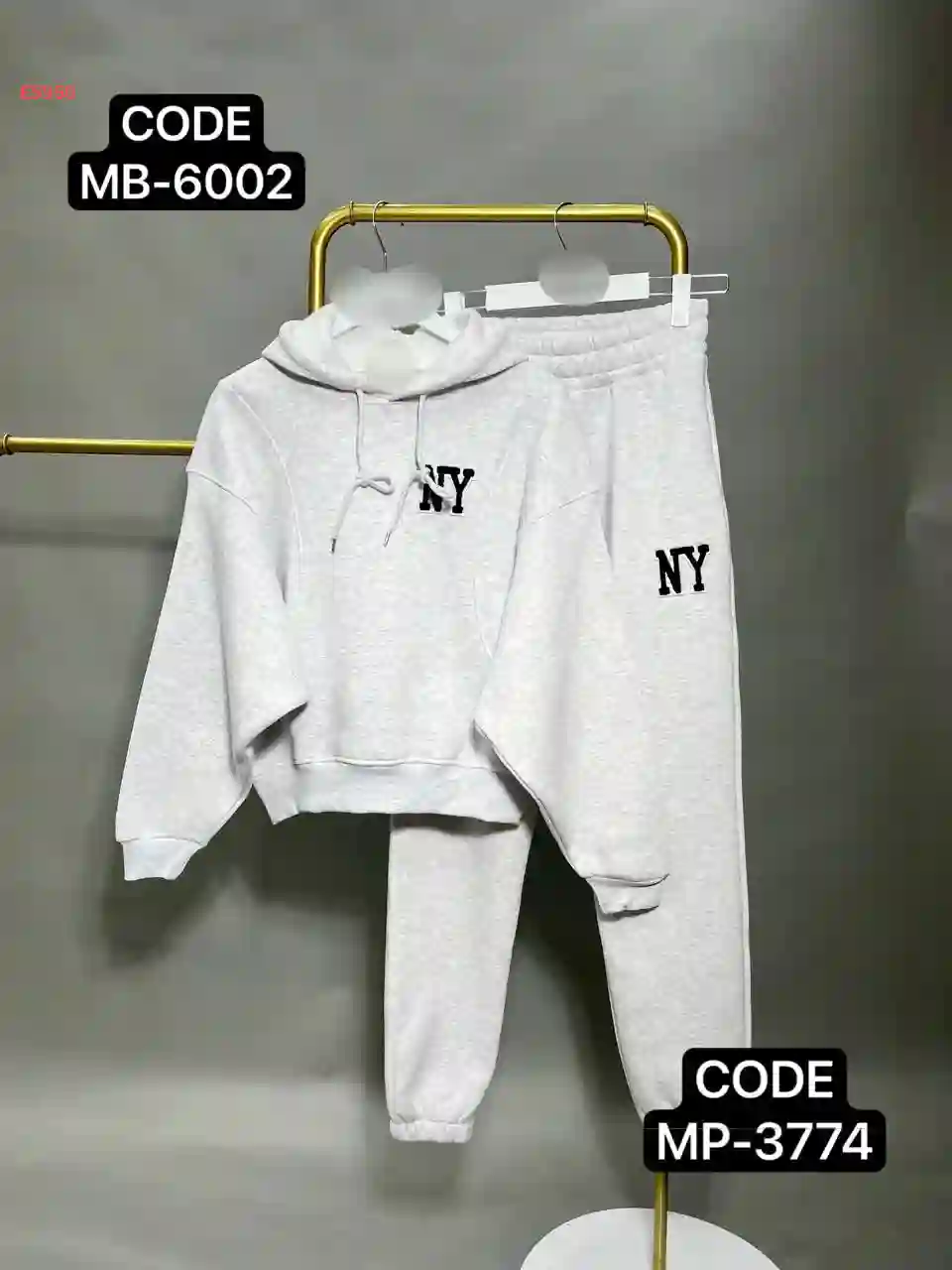 بيجامة هودي بطاقية