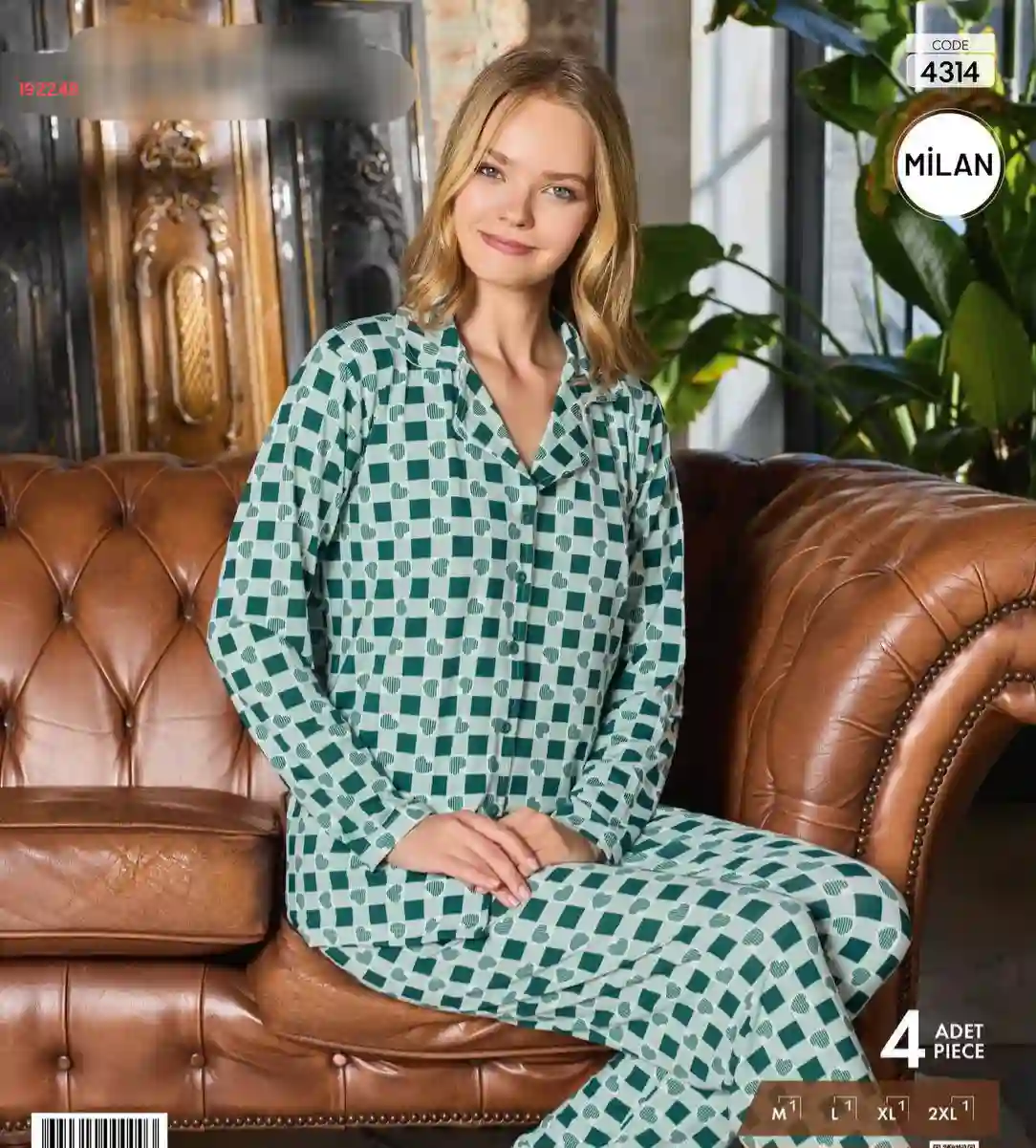 بيجامة كم طويل بأزرار