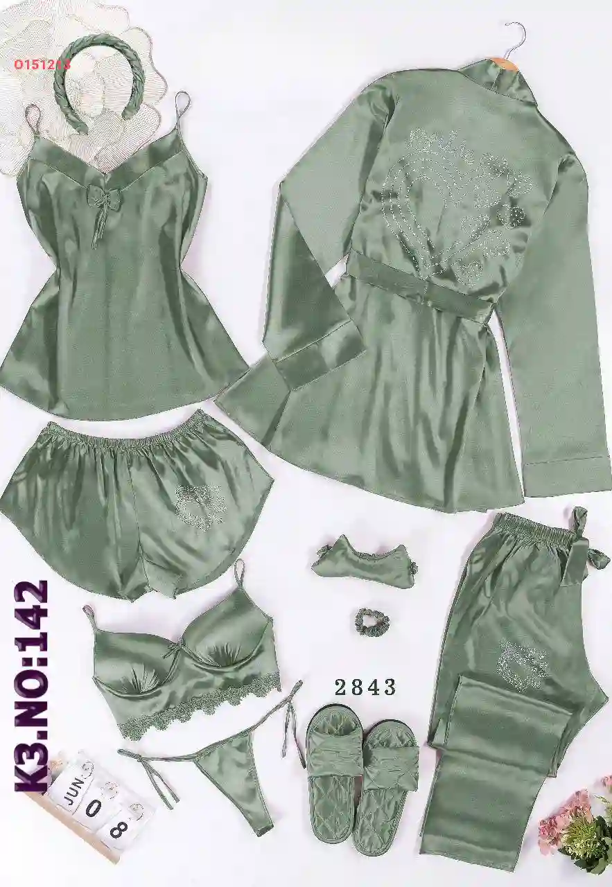 بيجامة عرايسي ساتان