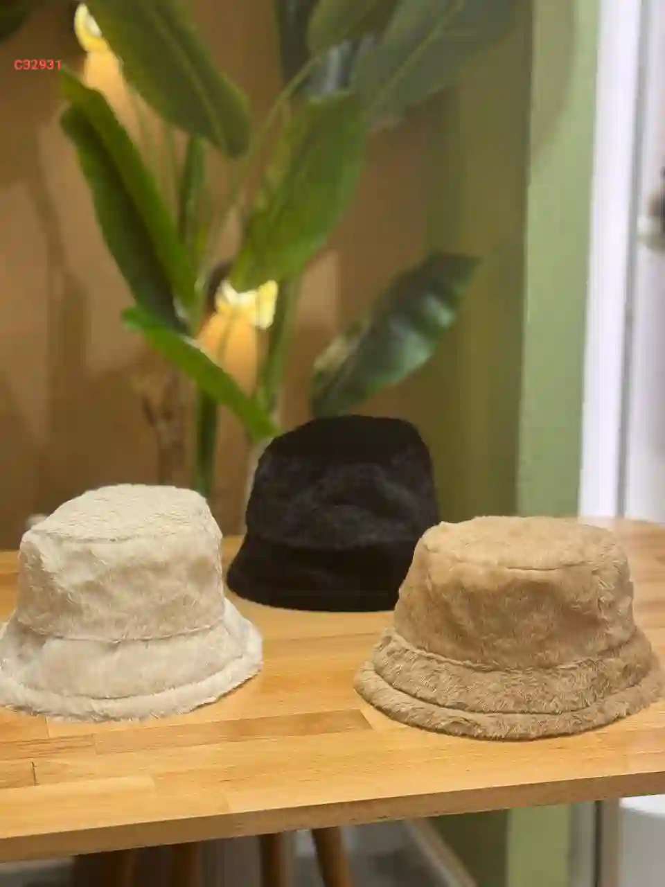 طاقية نسائية شتوية