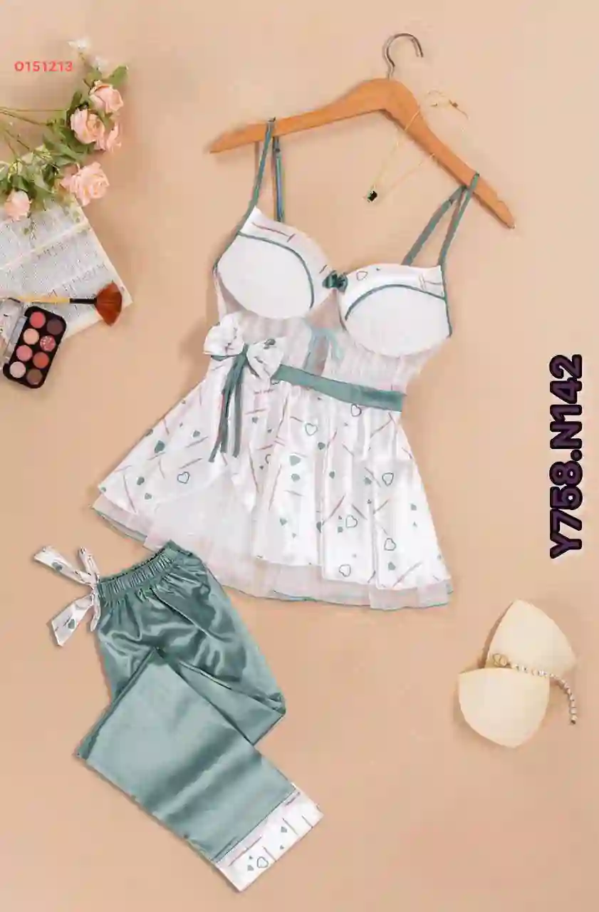 بيجامة عرايسي ساتان