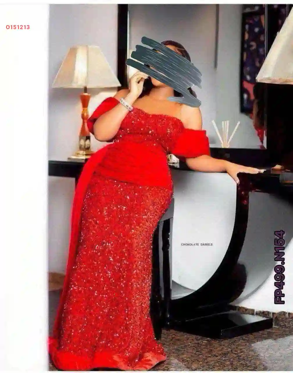 فستان سهرة طويل مخمل مع بريق