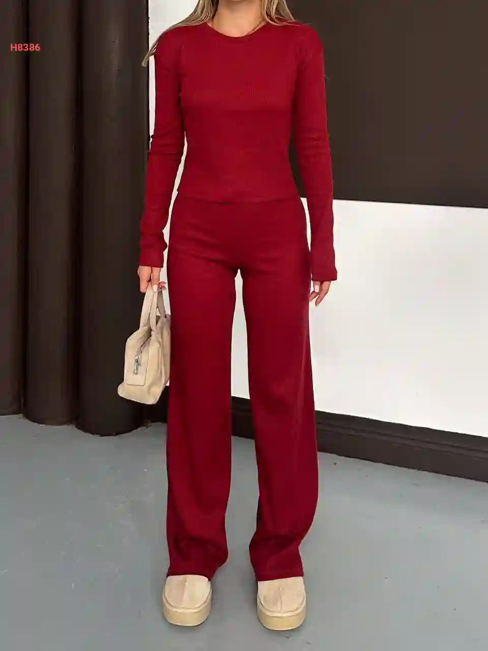 طقم بنطال سبور وكنزة كم