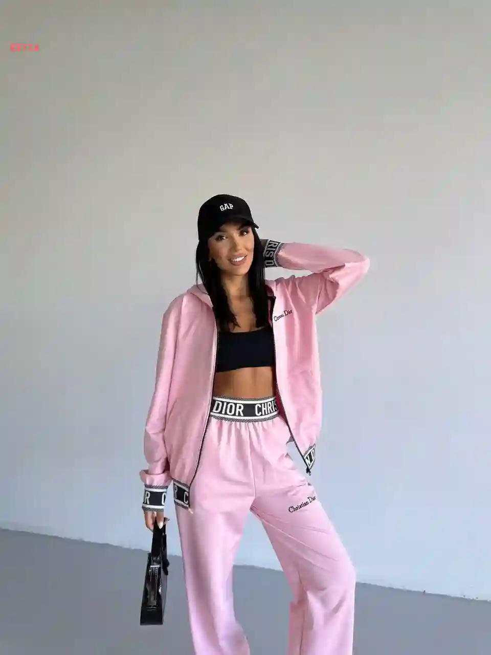 بيجامة كم طويل ماركة