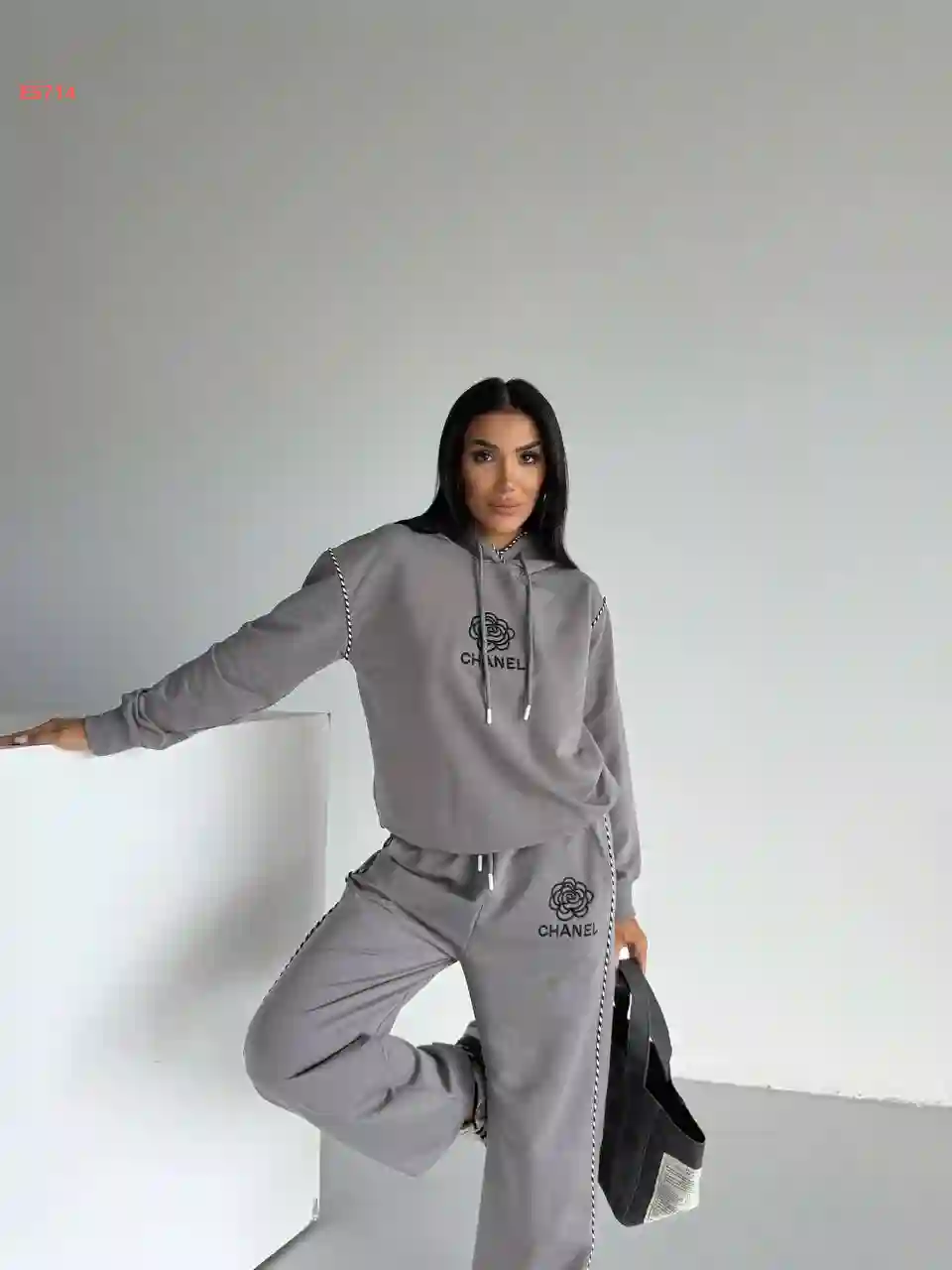 بيجامة كم طويل ماركة