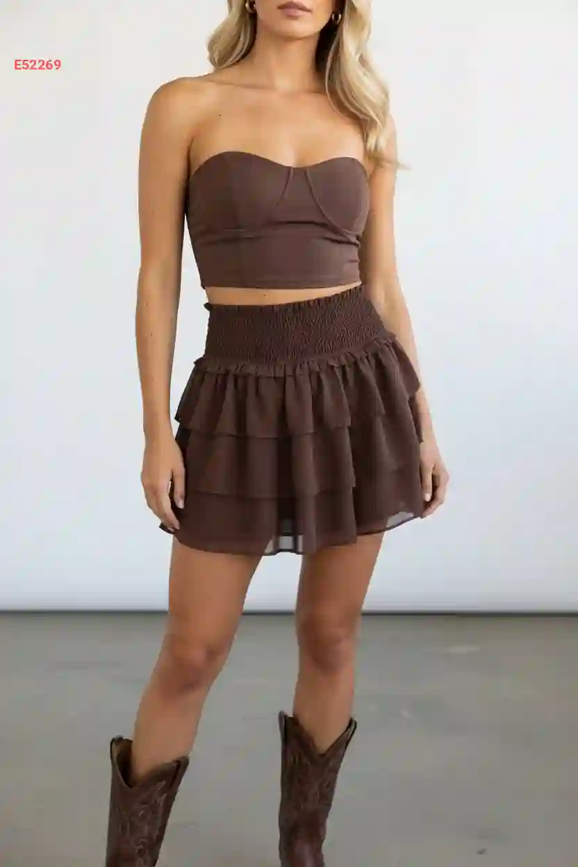 تنورة قصيرة تول كشكش