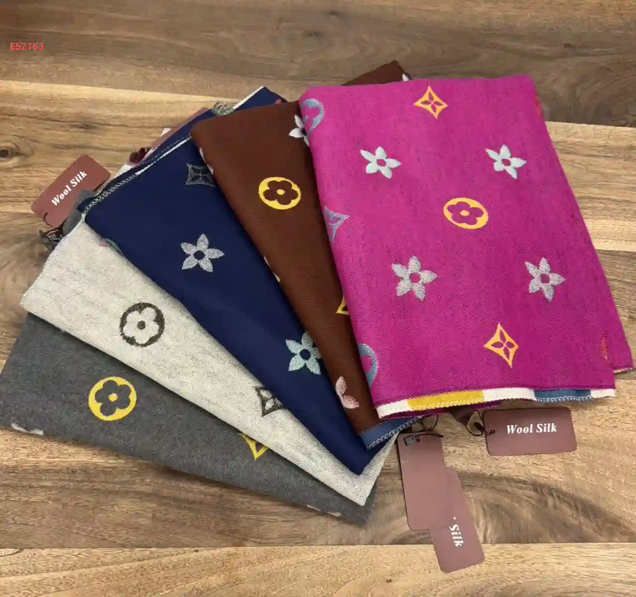 شال كتف ماركة