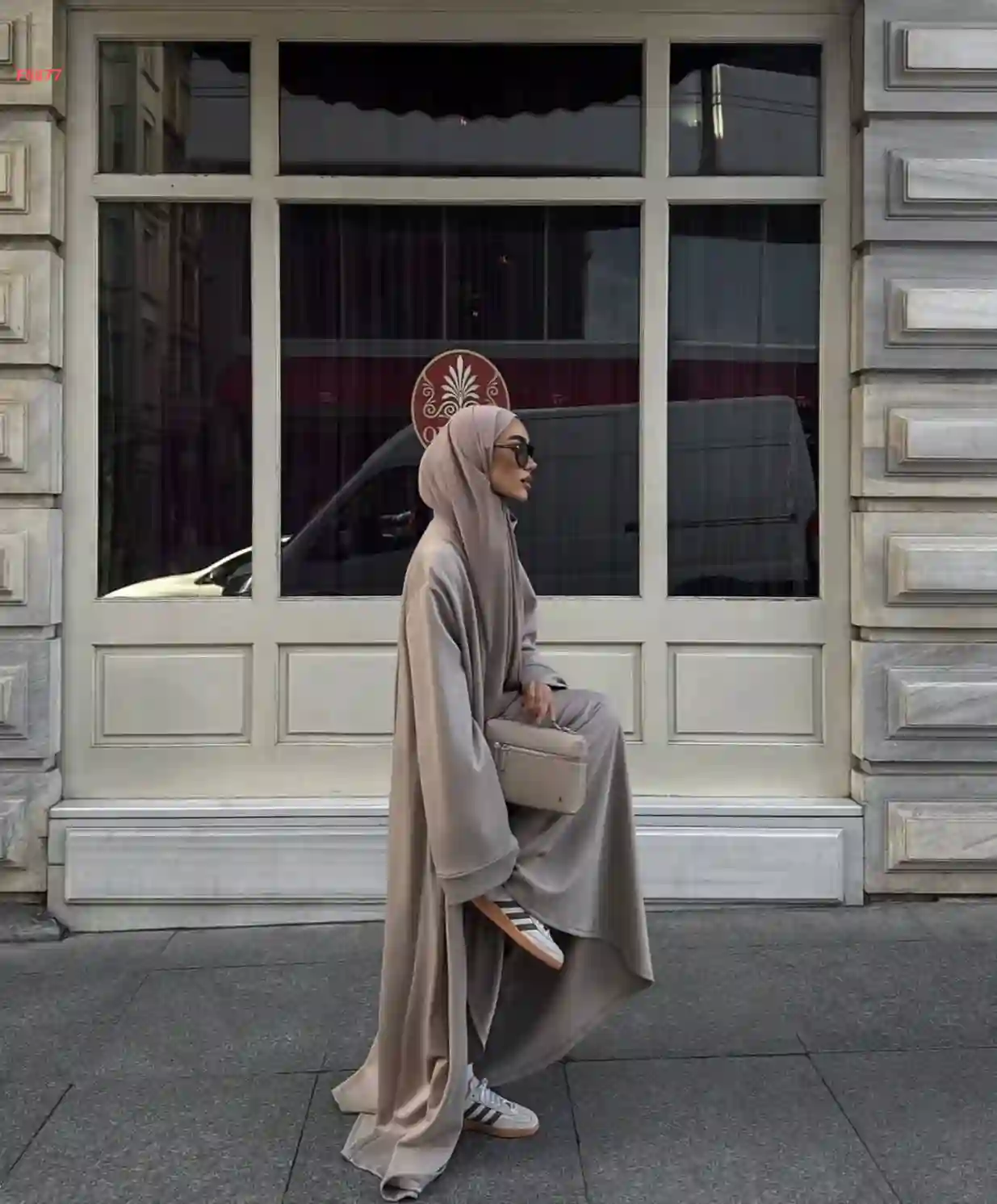 عباية اويشو فاخرة