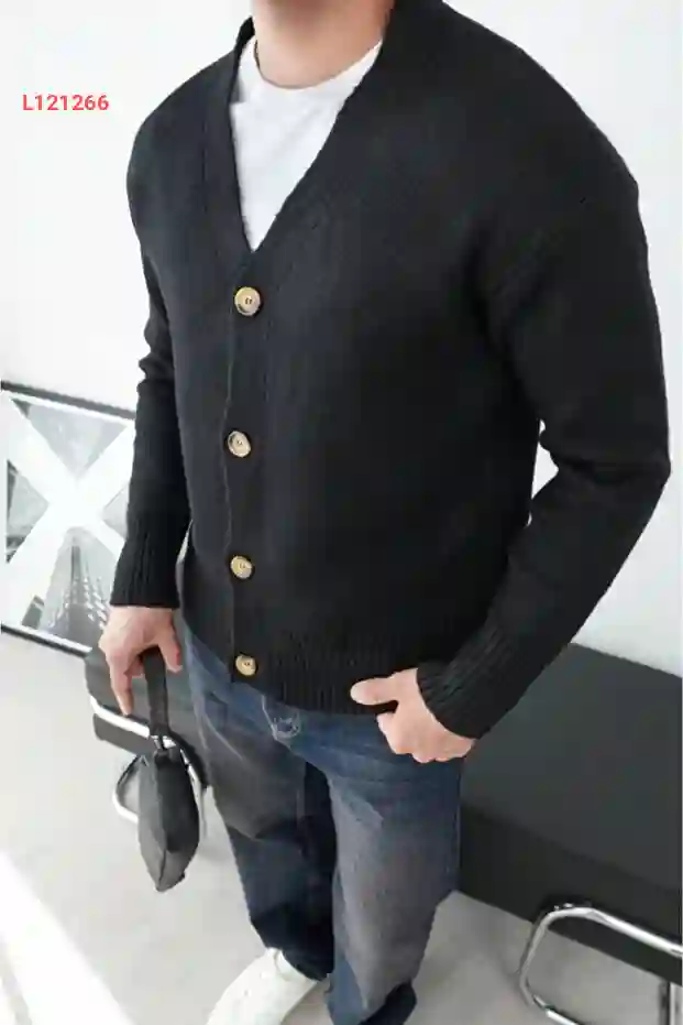 جاكيت صوف رجالي بأزرار