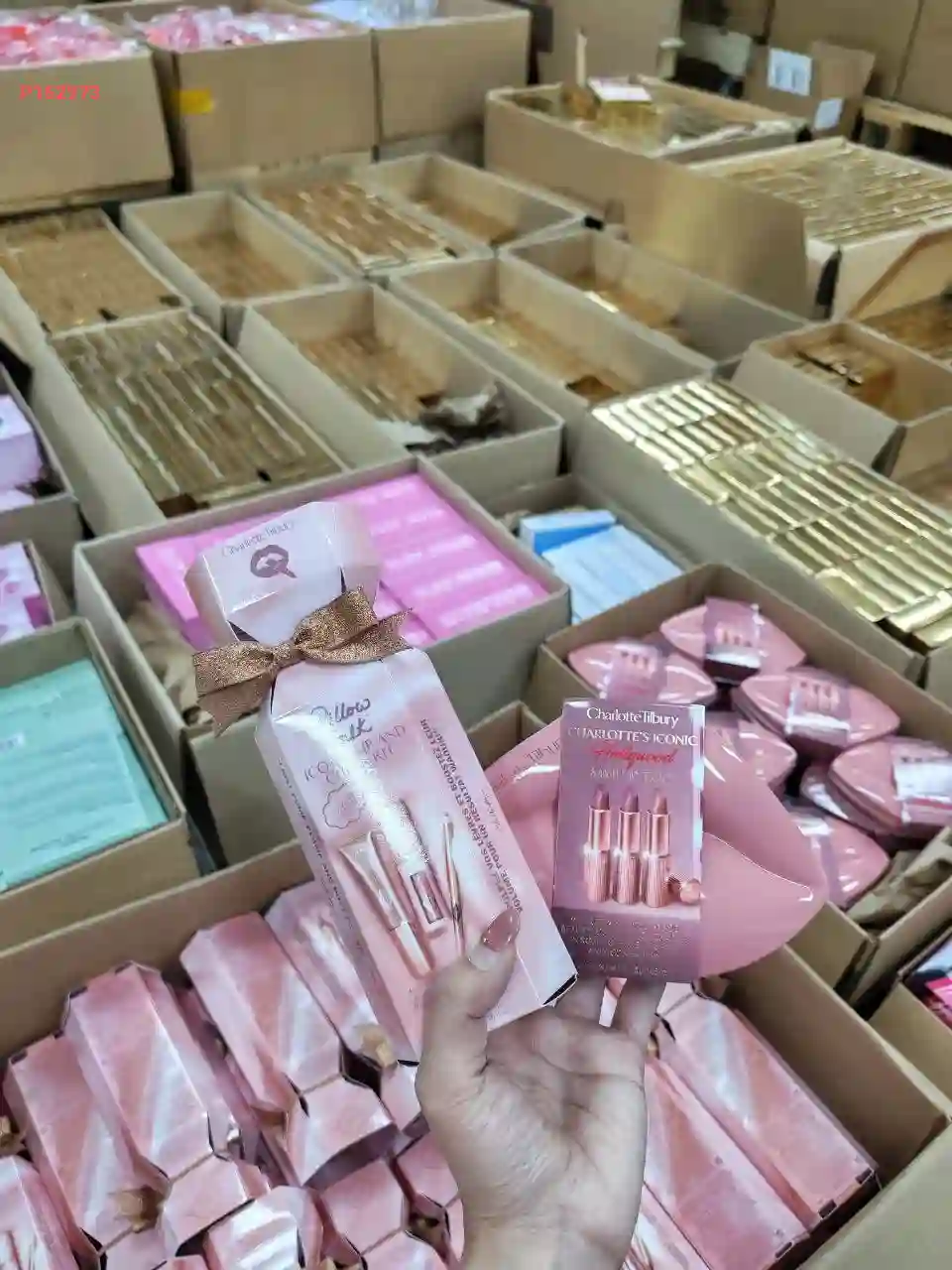 مجموعة 3 قطع أحمر الشفاه