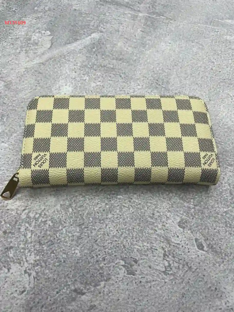 محفظة نسائية