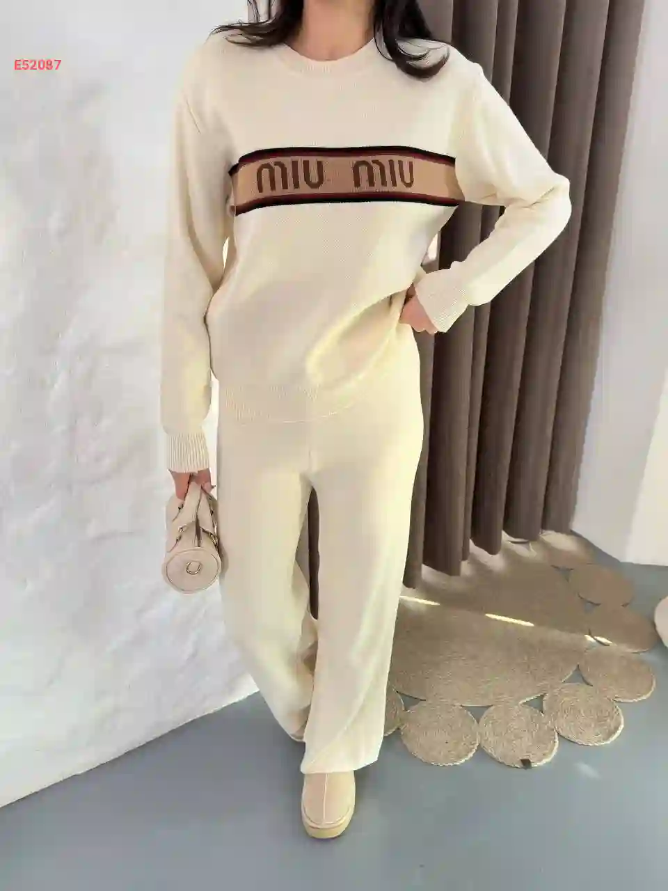 طقم بنطال تريكو ماركة