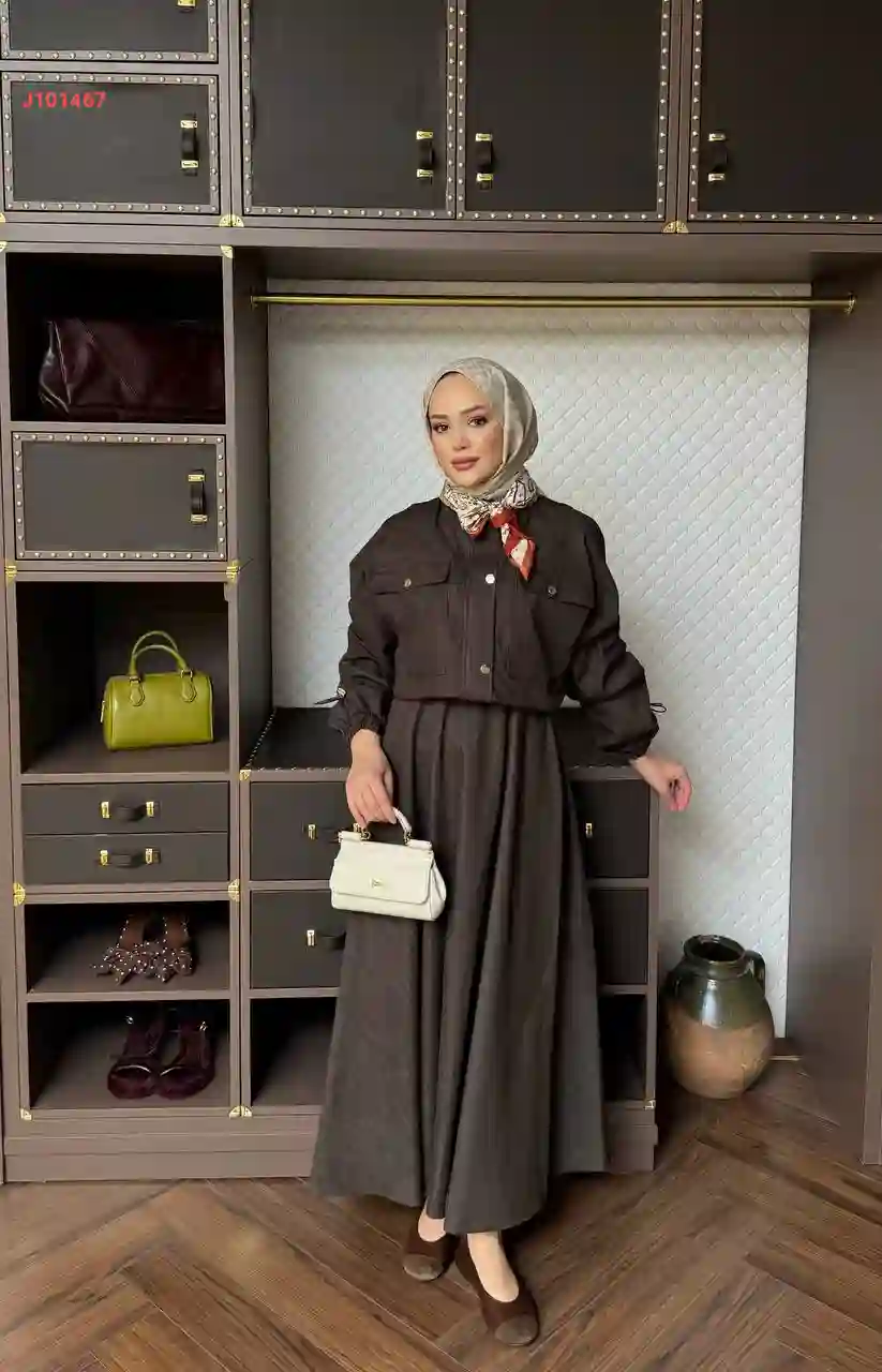 طقم تنورة قطعتين