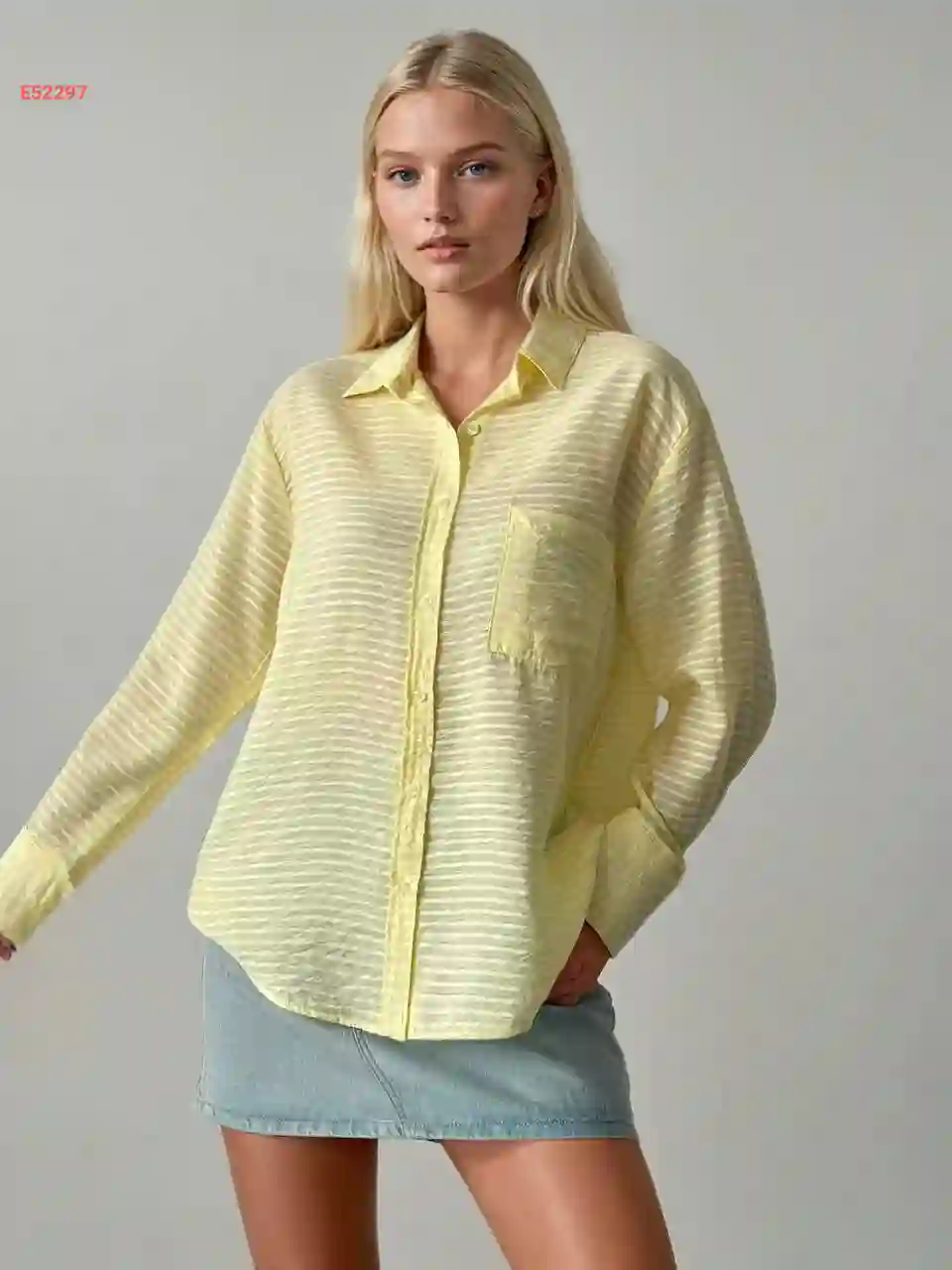 قميص كم طويل بجيبة أمامية