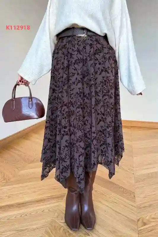 تنورة شيفون منقوشة