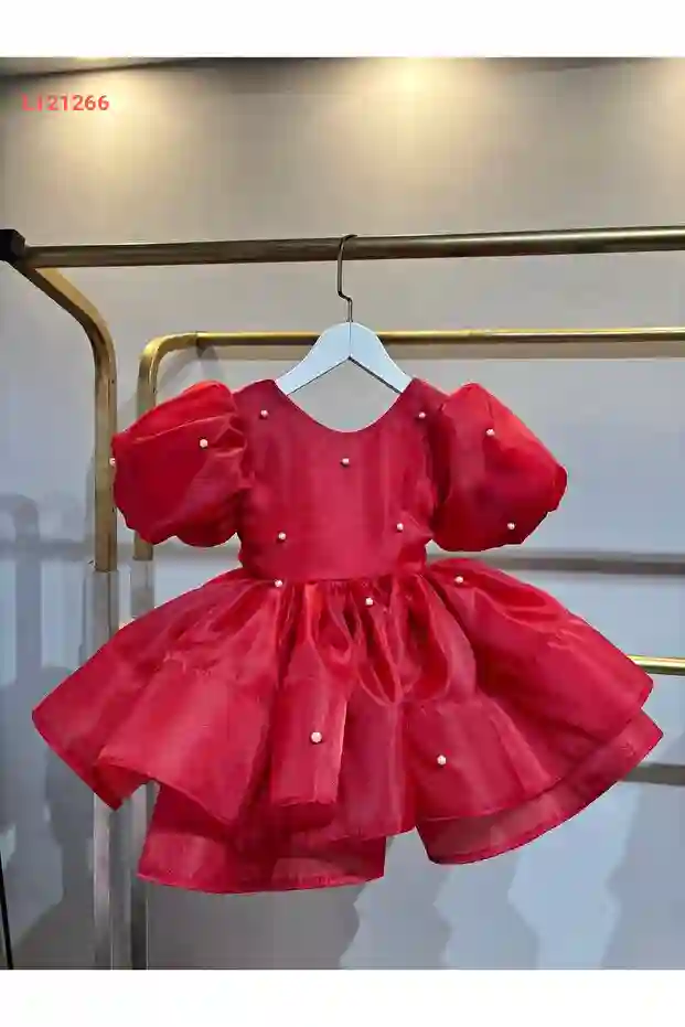 فستان حفلة للأميرة الصغيرة بأكمام بالون مزينة باللآلئ مع حزام