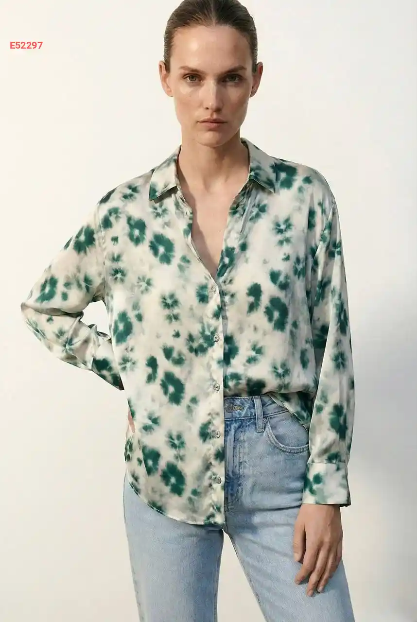 قميص كم طويل منقوش