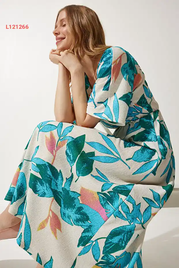 فستان نسائي مزخرف برسوم أناناس بألوان الكريمي والتيركواز من هابينس اسطنبول