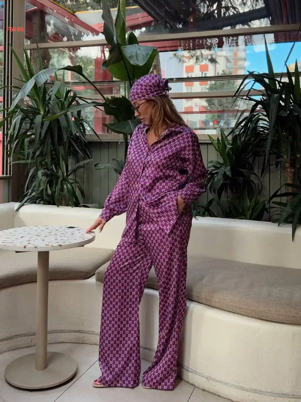 طقم بنطال ساتان ماركة مع قميص