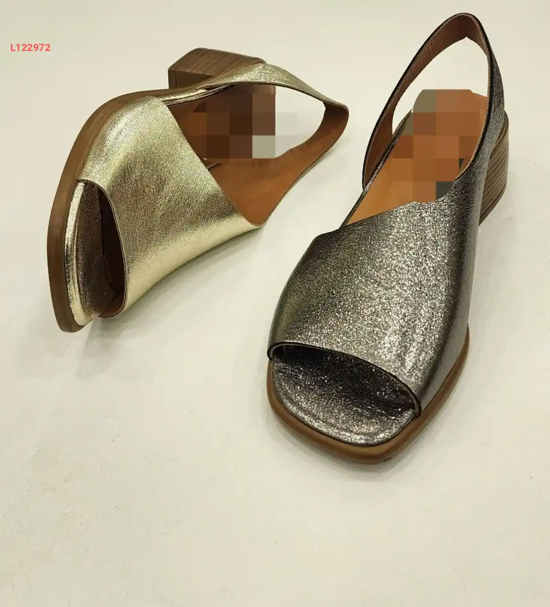 حذاء فتح نسائي