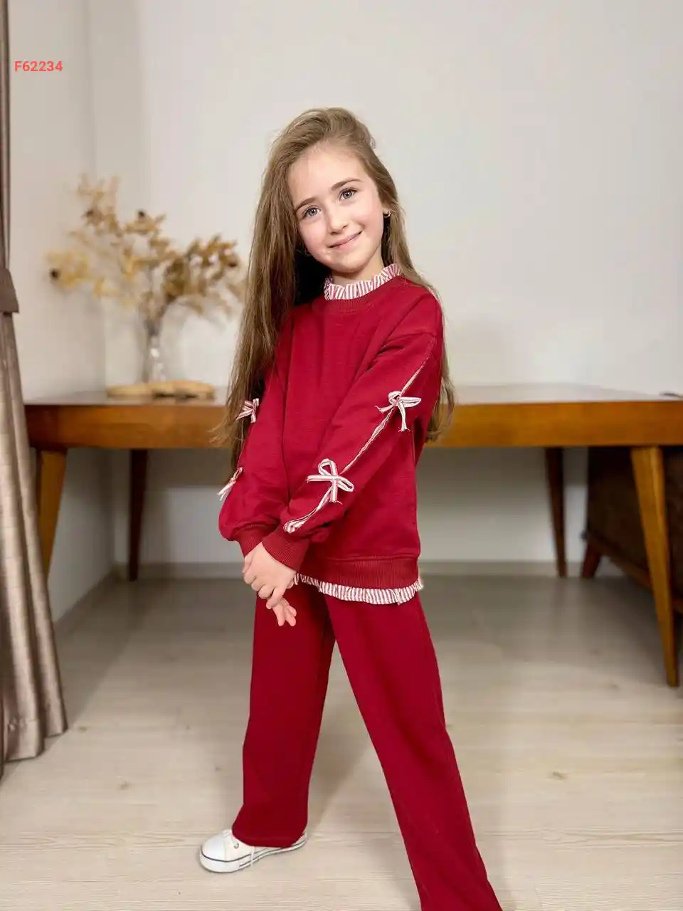 بيجامة بناتي كم طويل بتفاصيل مقلمة