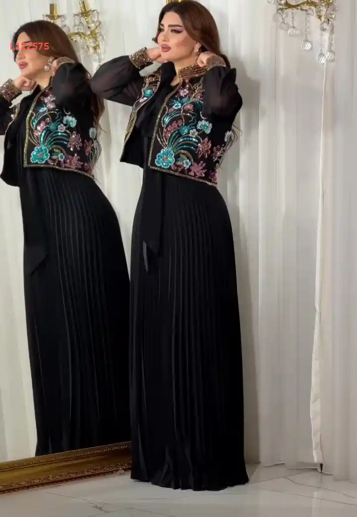 فستان طويل بليسيه بربطة عنق مع يلك