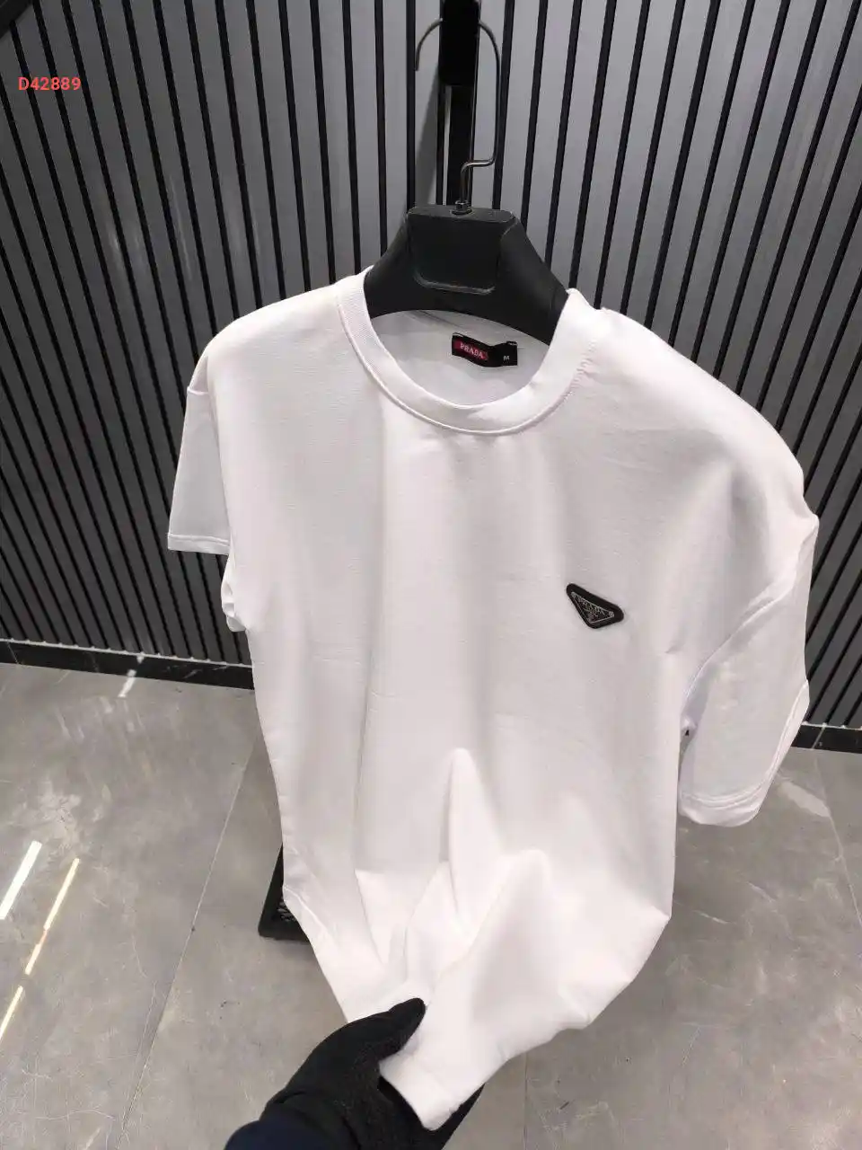 تيشرت رجالي خيطين ماركة