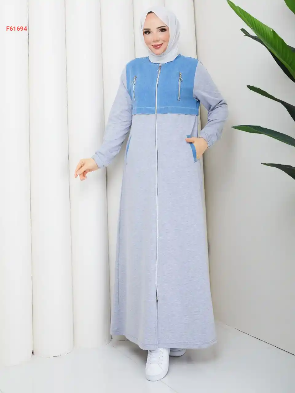 مانطو بسحاب بياقة دائرية مع جيب