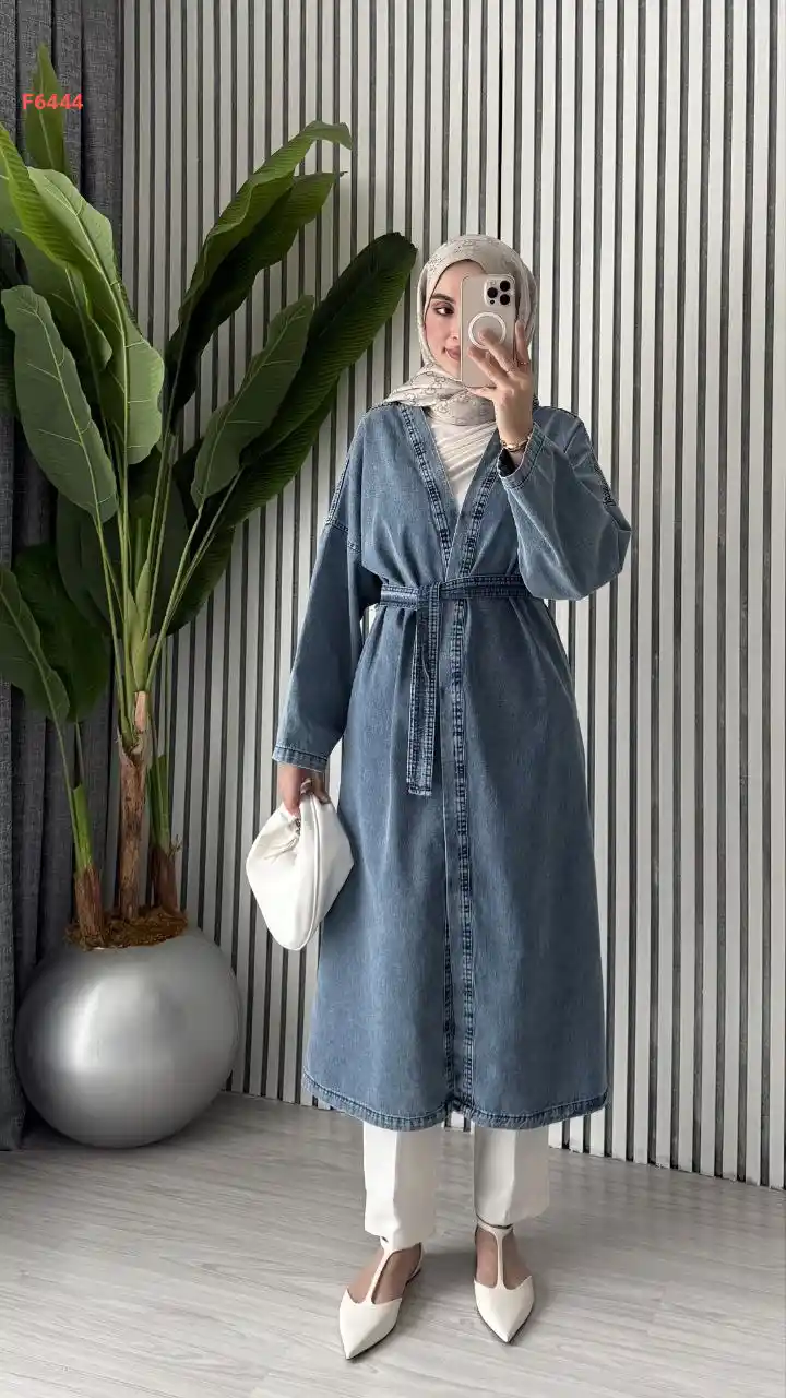 ترانشكوت جينز مع زنار