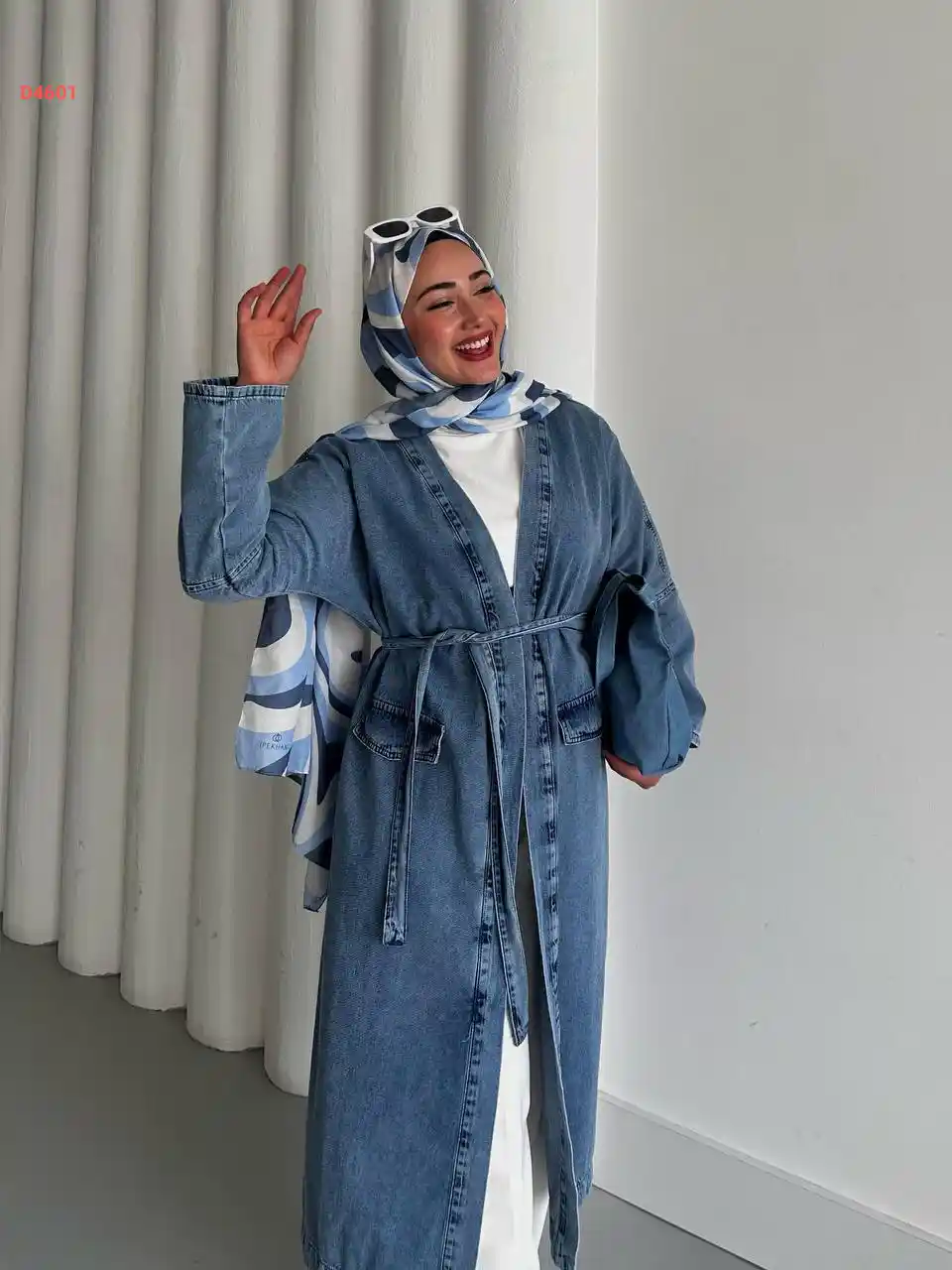 ترانشكوت جينز مع زنار