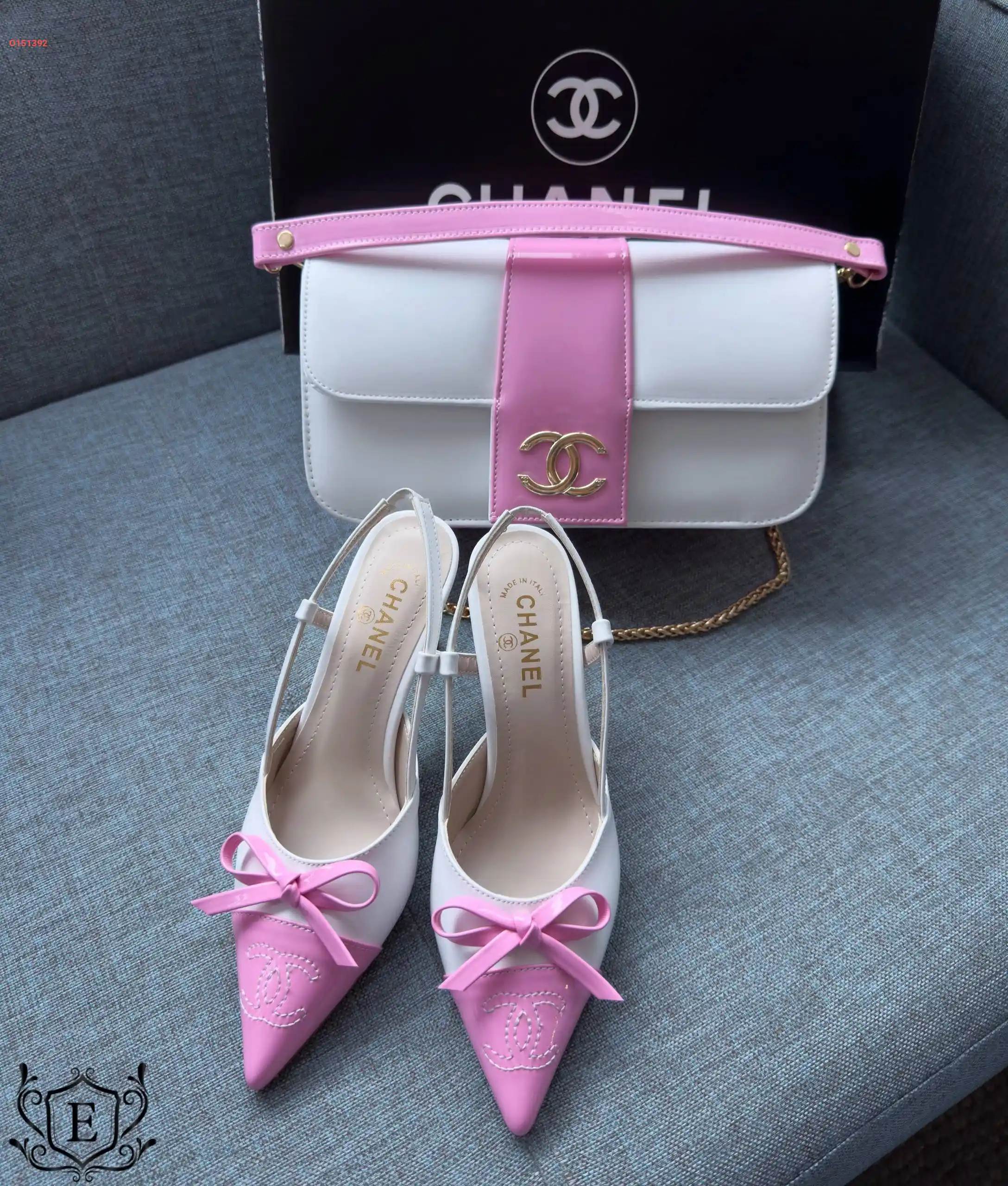 طقم كندرة وحقيبة ماركة