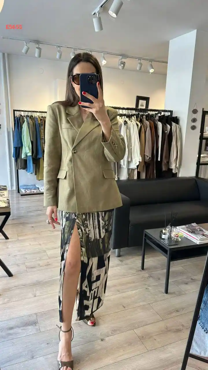 بليزر كتان زر جانبي