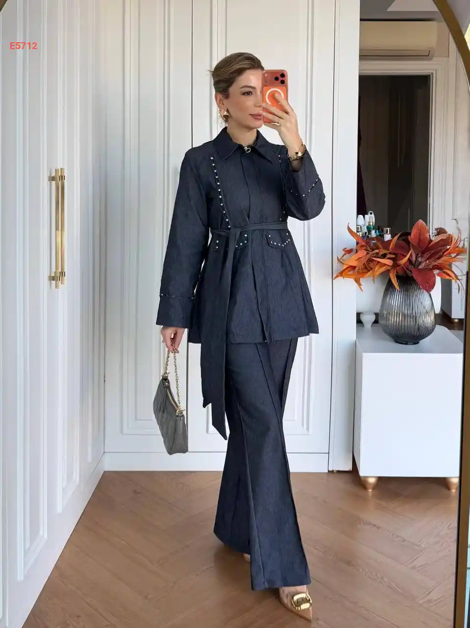 طقم بنطال وجاكيت مزين أحجار