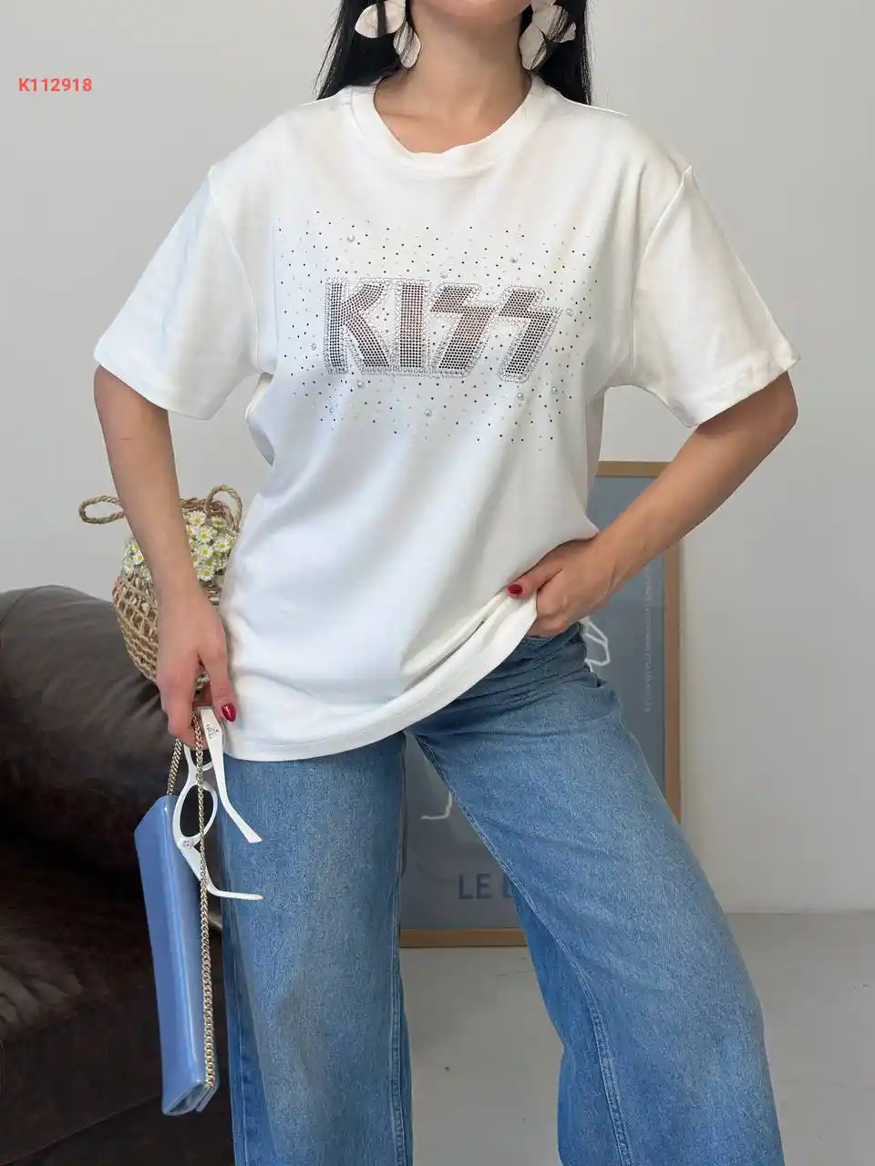 تيشرت مطرزة بستراس