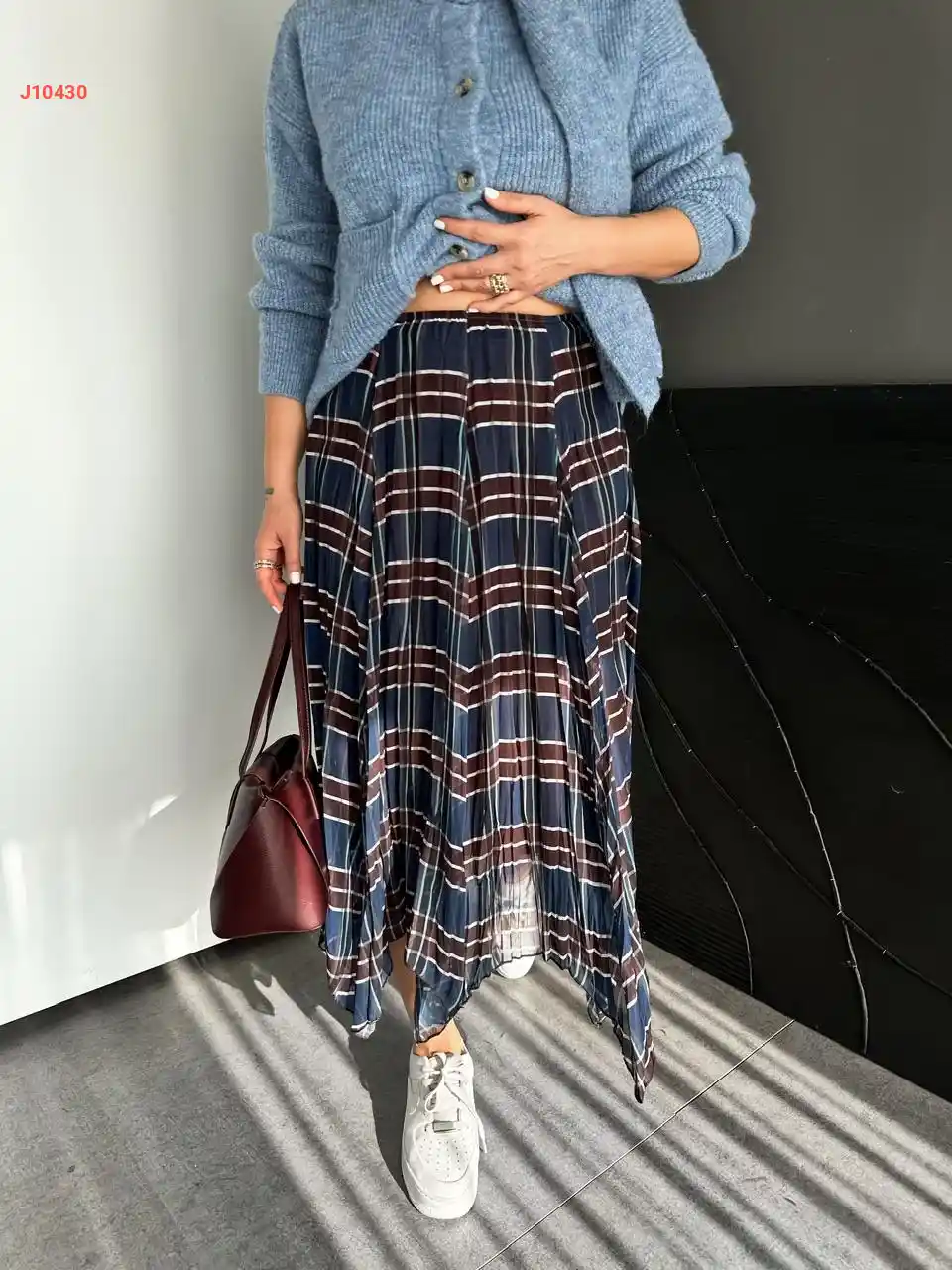 تنورة كارو زارا