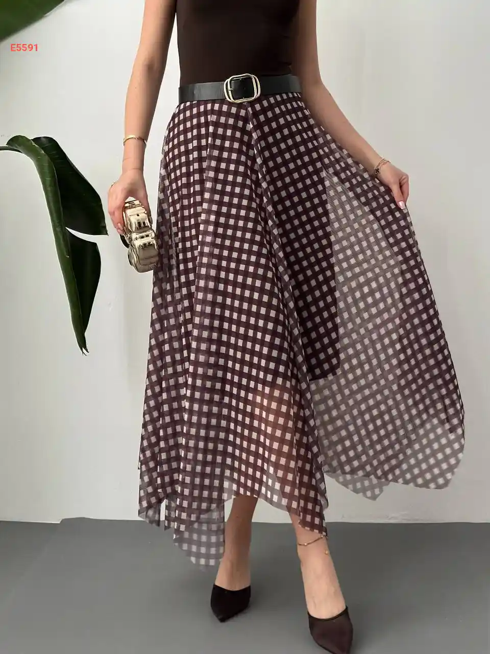 تنورة شيفون بتفاصيل كارو